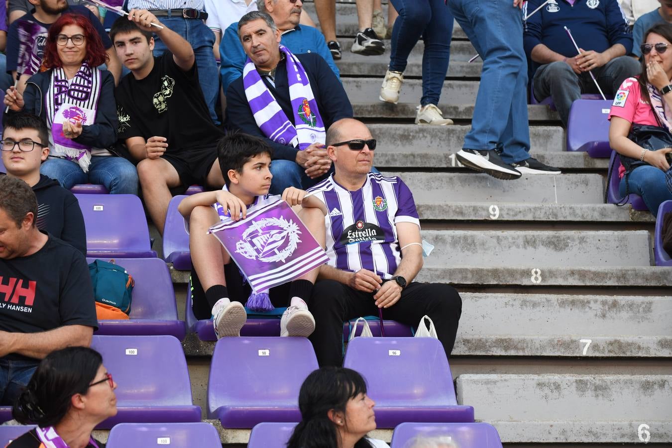 Fotos: Búscate en la grada del Zorrilla (4/6)