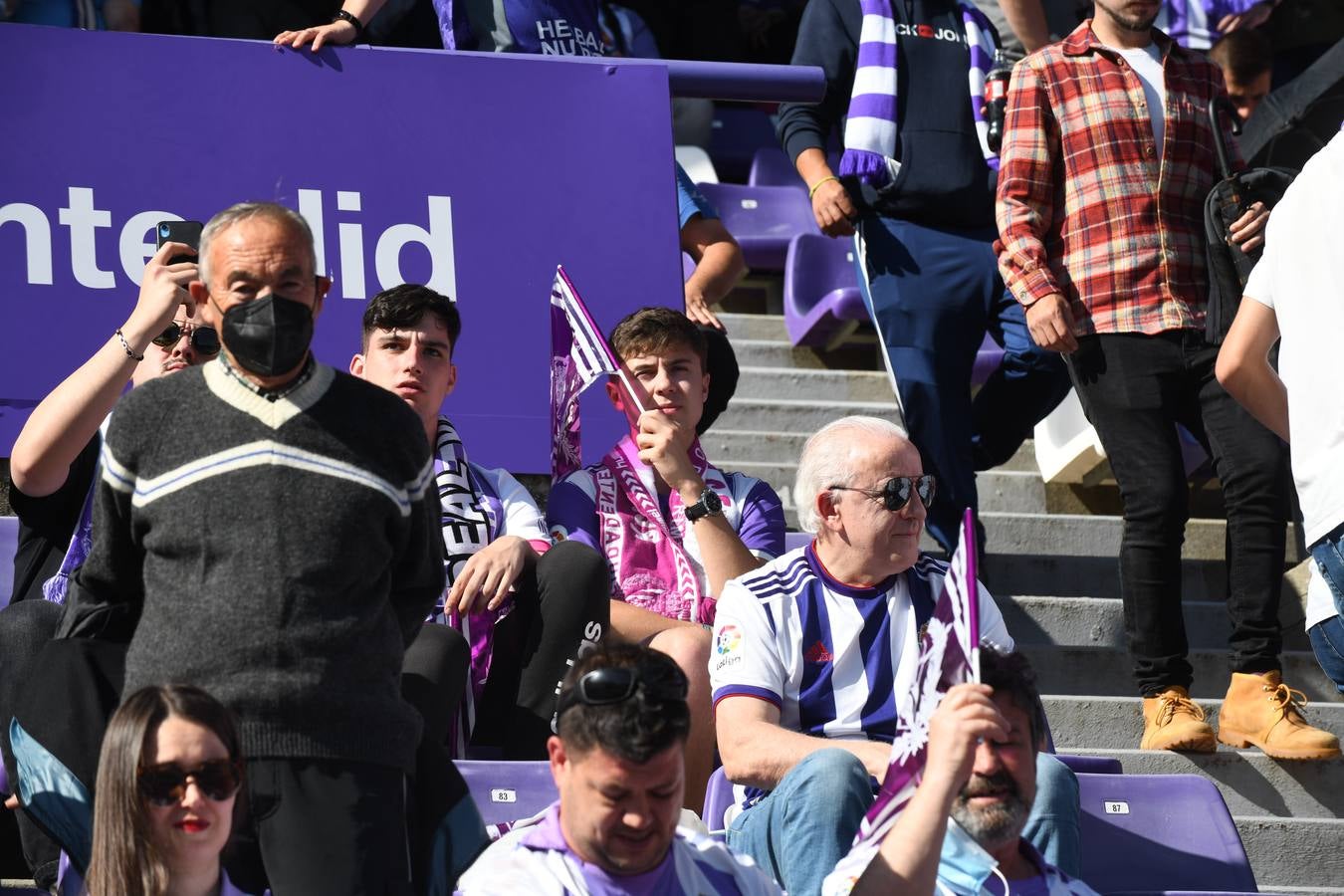 Fotos: Búscate en la grada del Zorrilla (5/6)