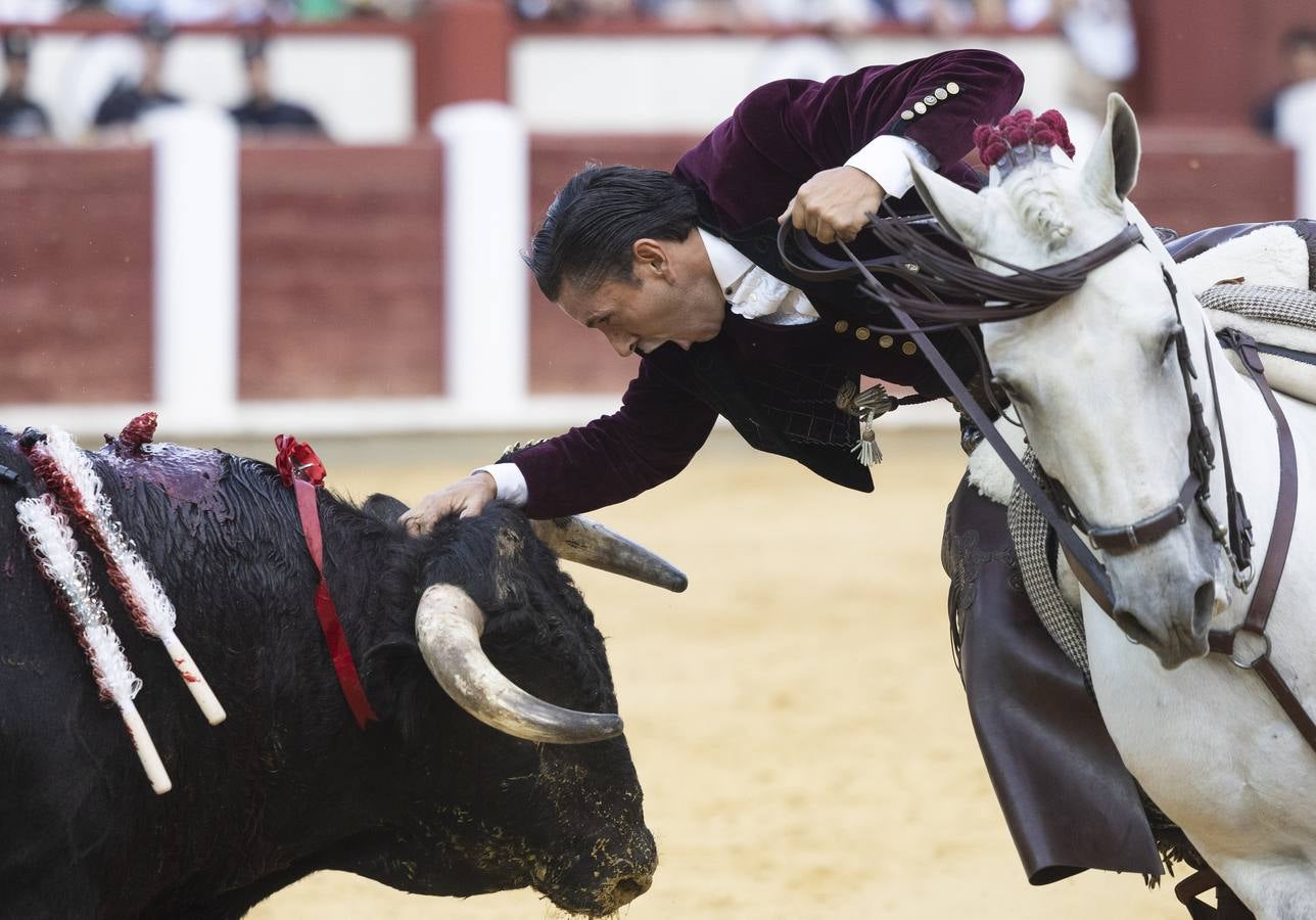 Fotos: Puerta grande en Valladolid para El Juli, Manzanares y Diego Ventura (1/2)