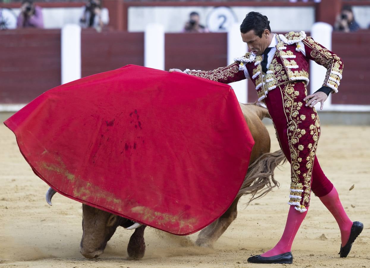 Fotos: Puerta grande en Valladolid para El Juli, Manzanares y Diego Ventura (1/2)