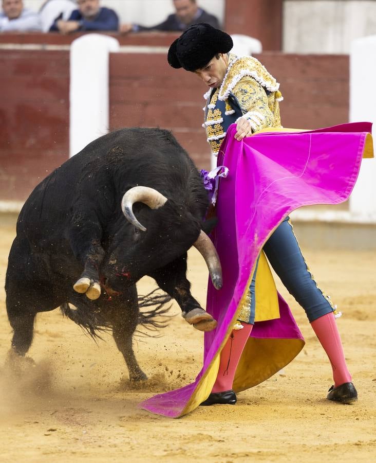 Fotos: Roca Rey y Tomás Rufo abren la puerta grande en Valladolid (1/3)