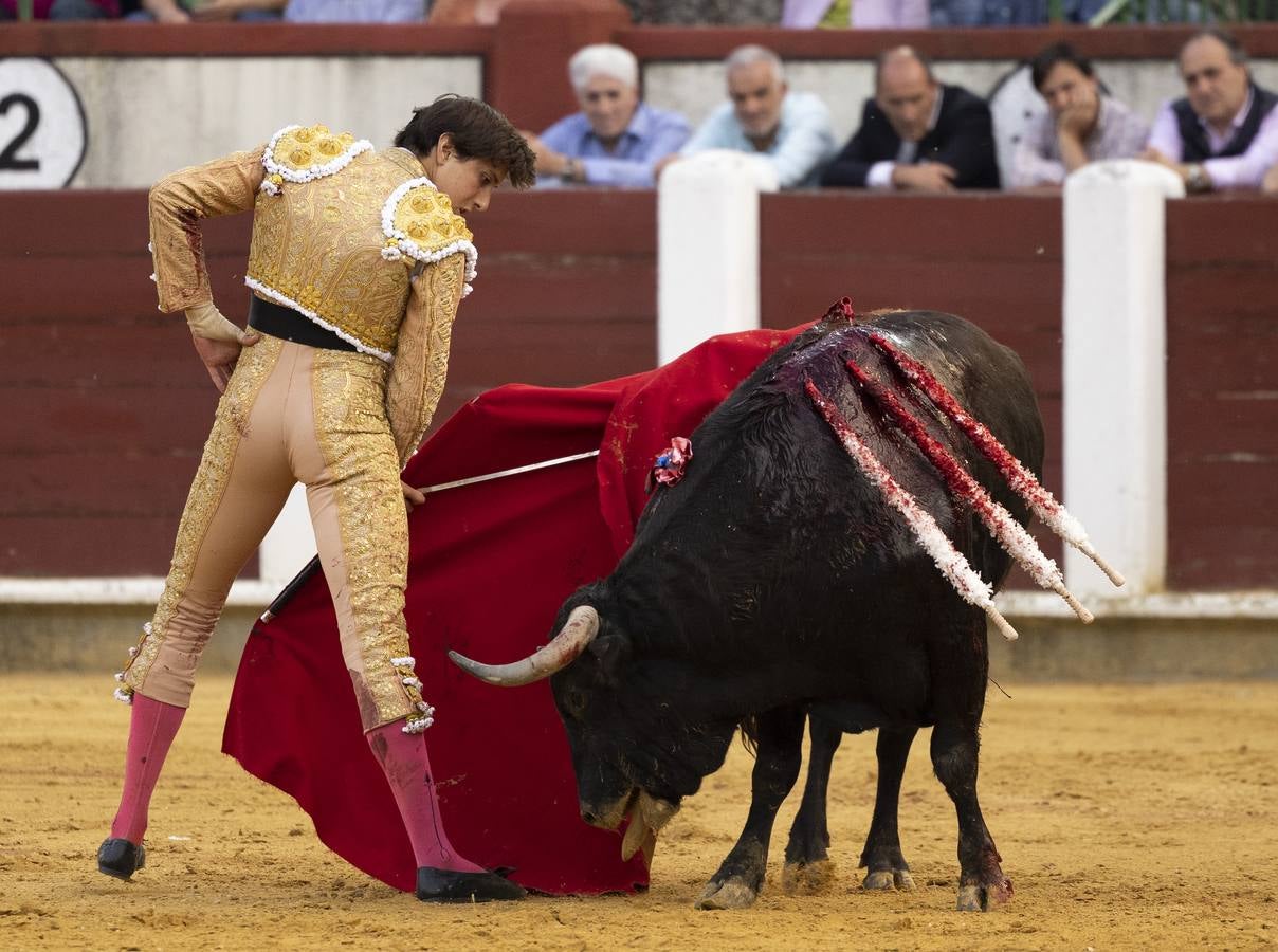 Fotos: Roca Rey y Tomás Rufo abren la puerta grande en Valladolid (3/3)