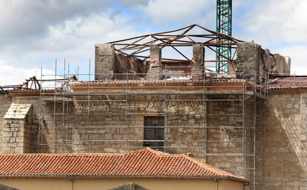 Exterior del santuario, con la cúpula ya colapsada. 