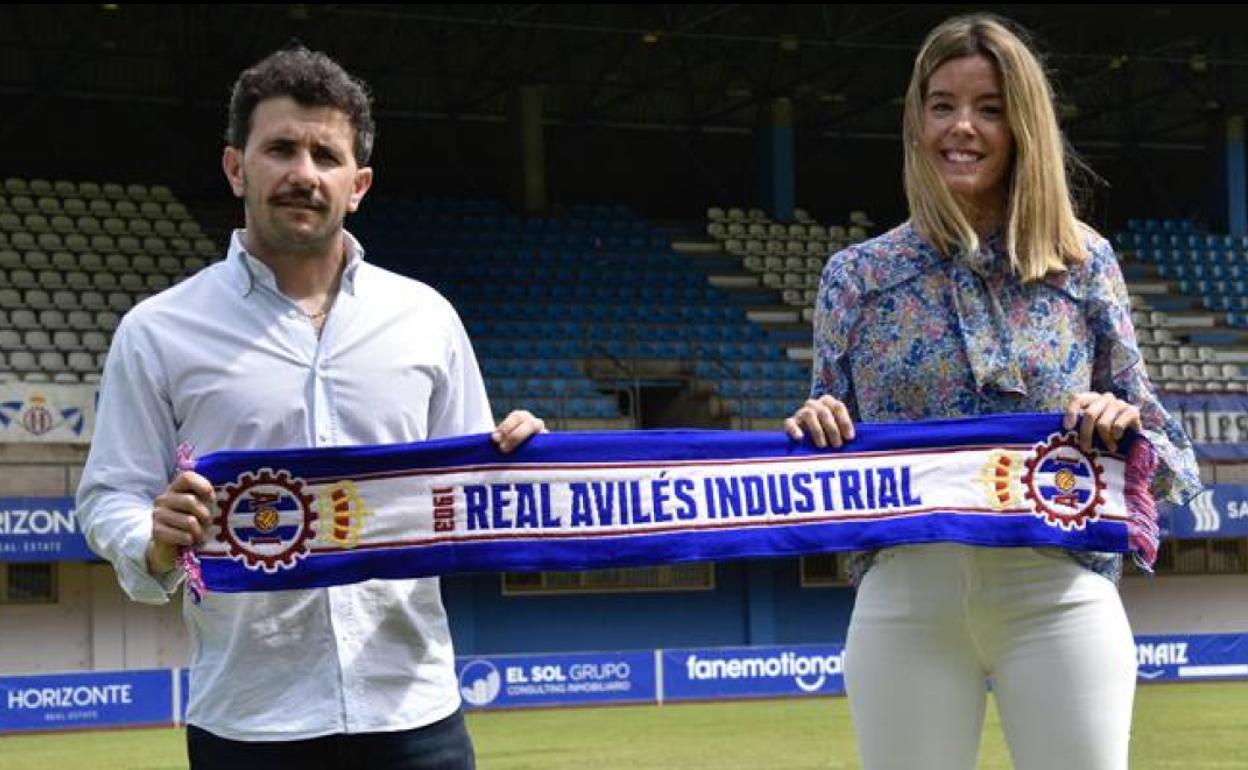 Natalia González, en su presentación con el Avilés. 