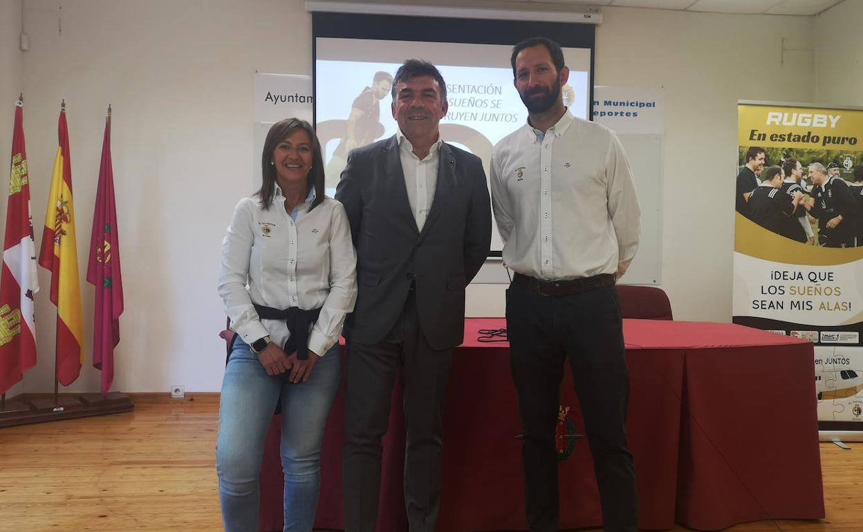María Morán, Manuel García y Fernando Suárez. 