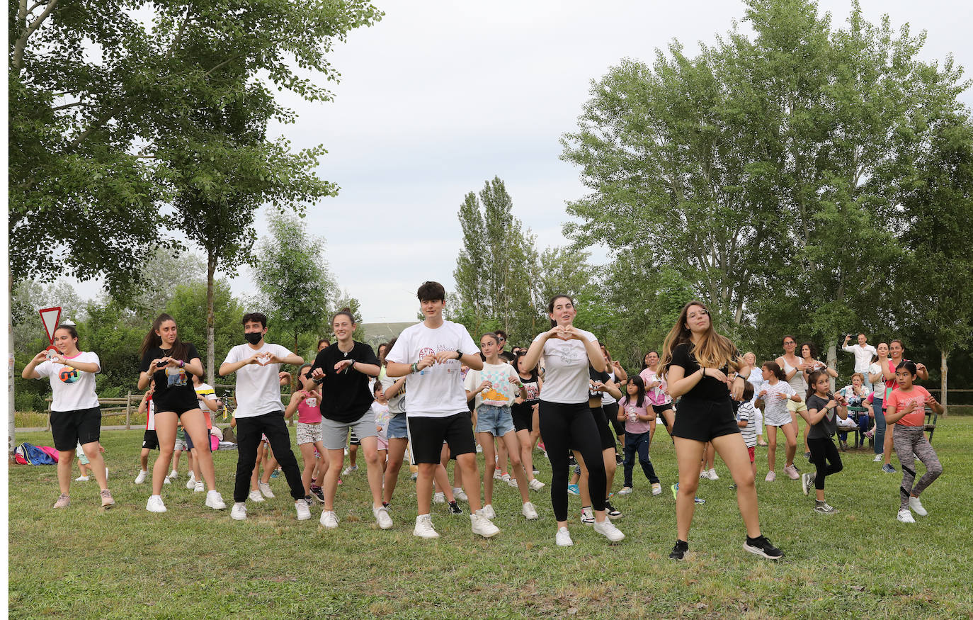 Fotos: Campaña de la asociación Pavia de Palencia contra el acoso escolar