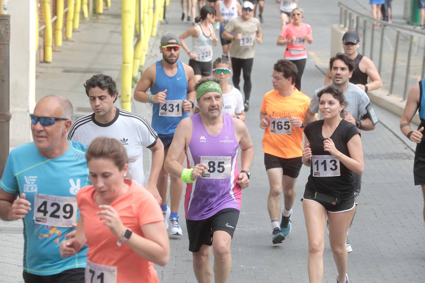 Fotos: La Carrera de La Antigua reúne a medio millar de atletas en Valladolid (1/3)