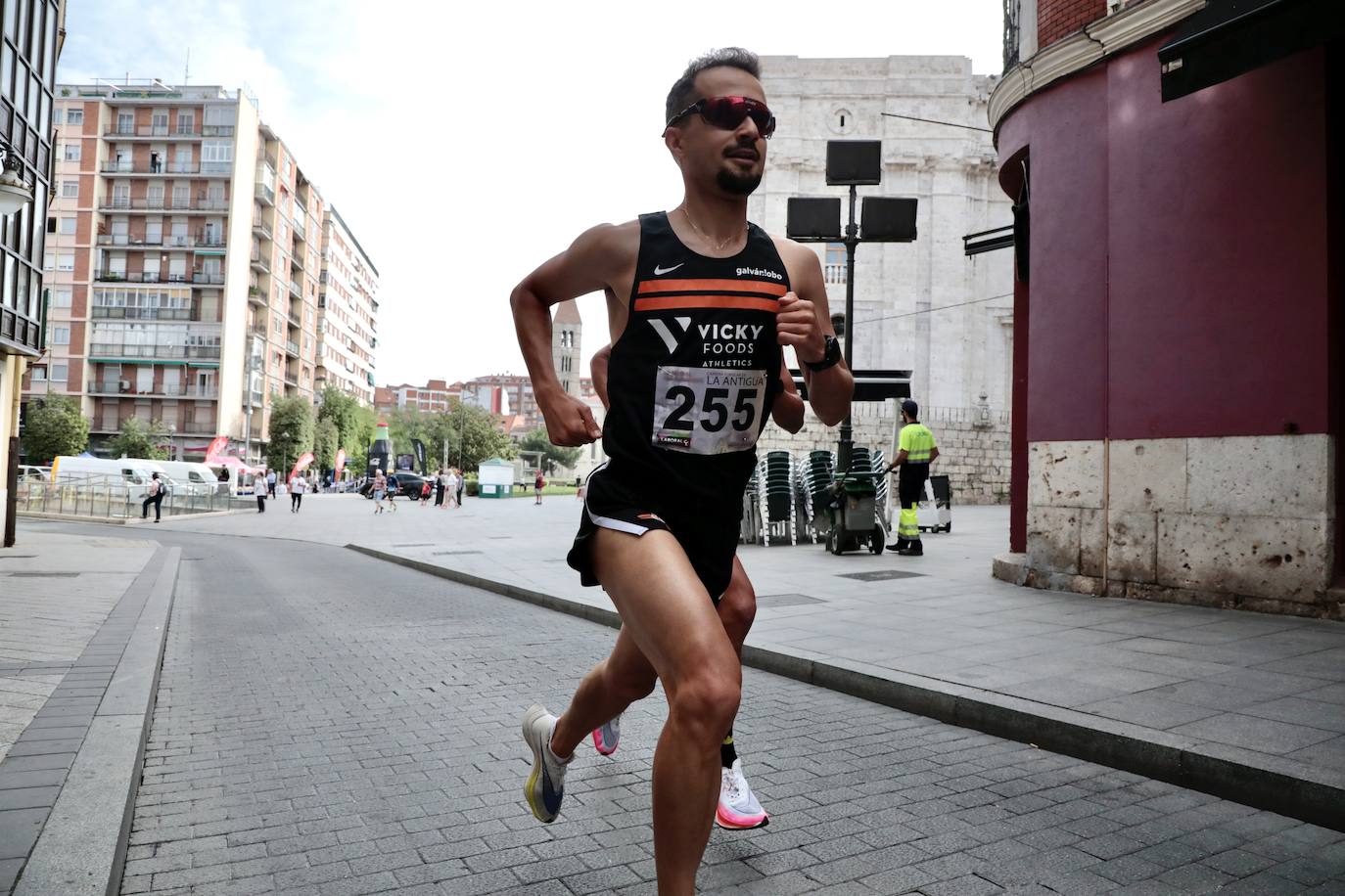 Fotos: La Carrera de La Antigua reúne a medio millar de atletas en Valladolid (1/3)