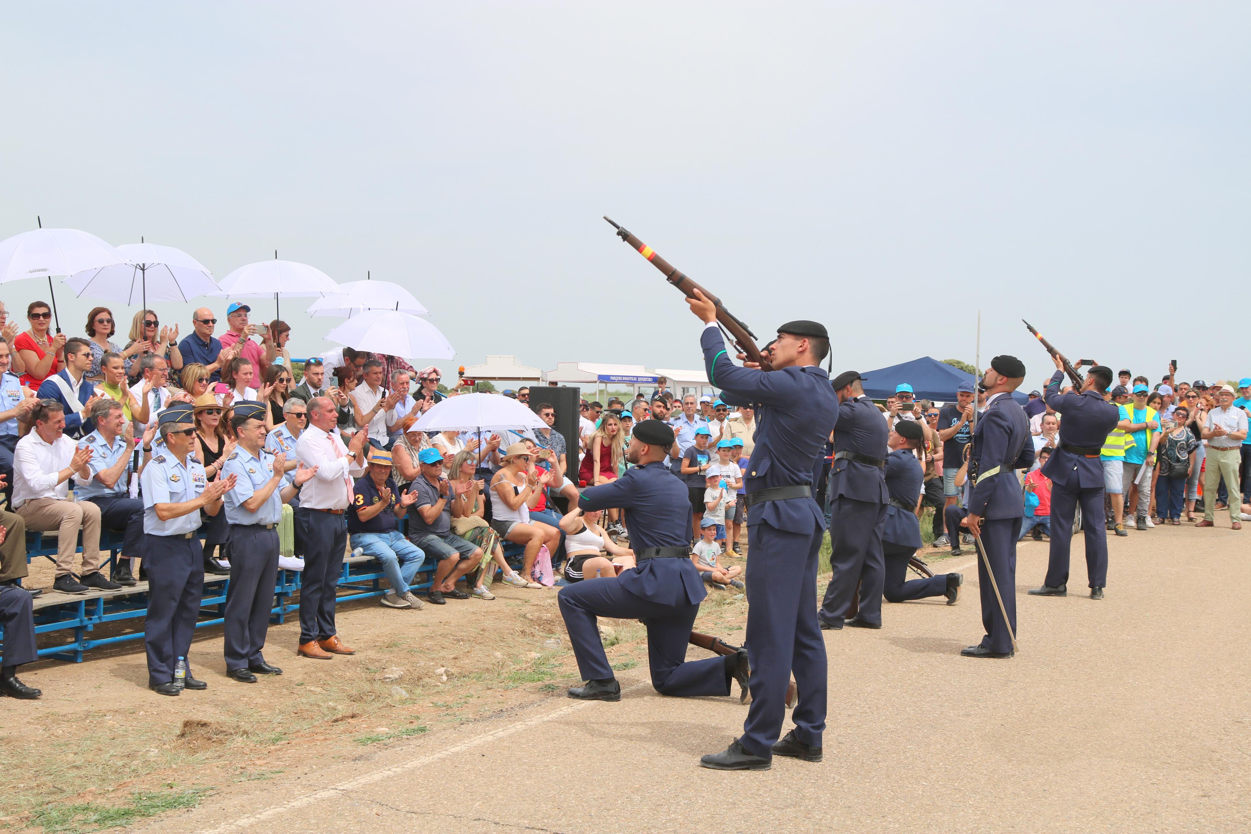 Antigüedad se reivindica como 'cuna de pilotos' en una jornada memorable