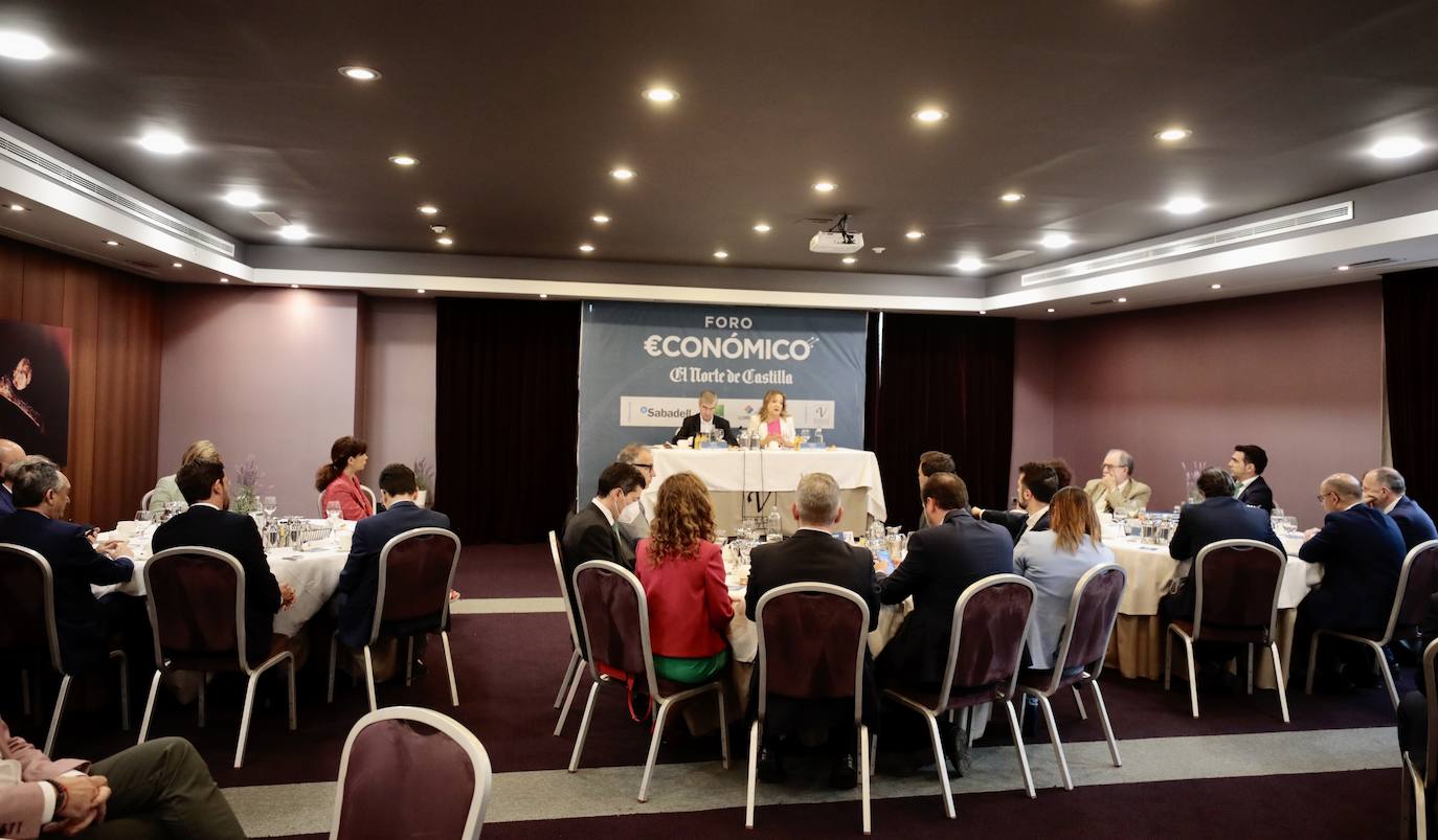 Fotos: La eurodiputada Iratxe García en el Foro Económico de El Norte (2/2)