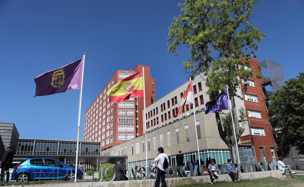 Edificio principal del Hospital Río Carrión. 