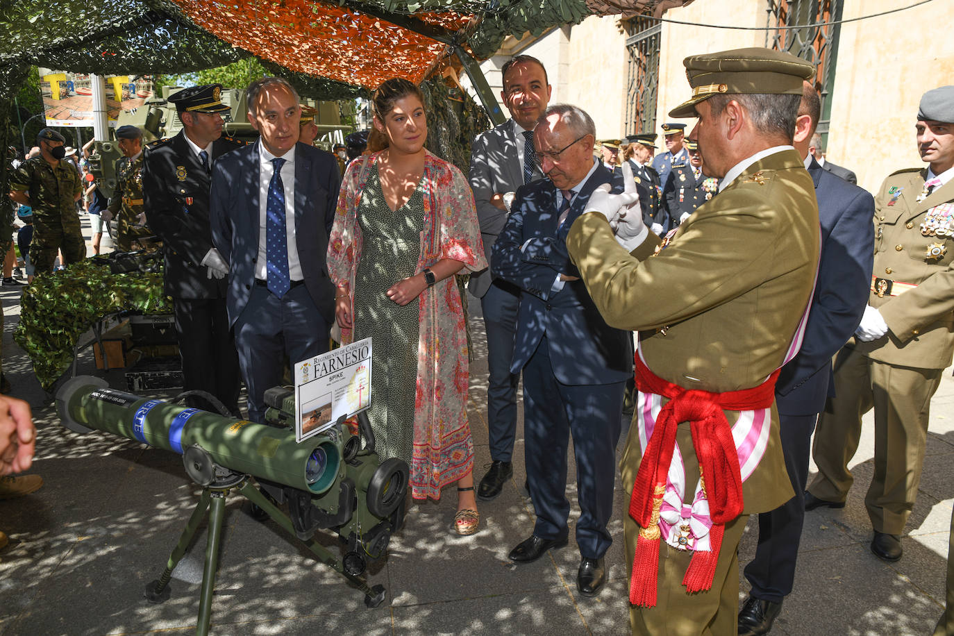 Fotos: Valladolid celebra el Día de las Fuerzas Armadas 2022