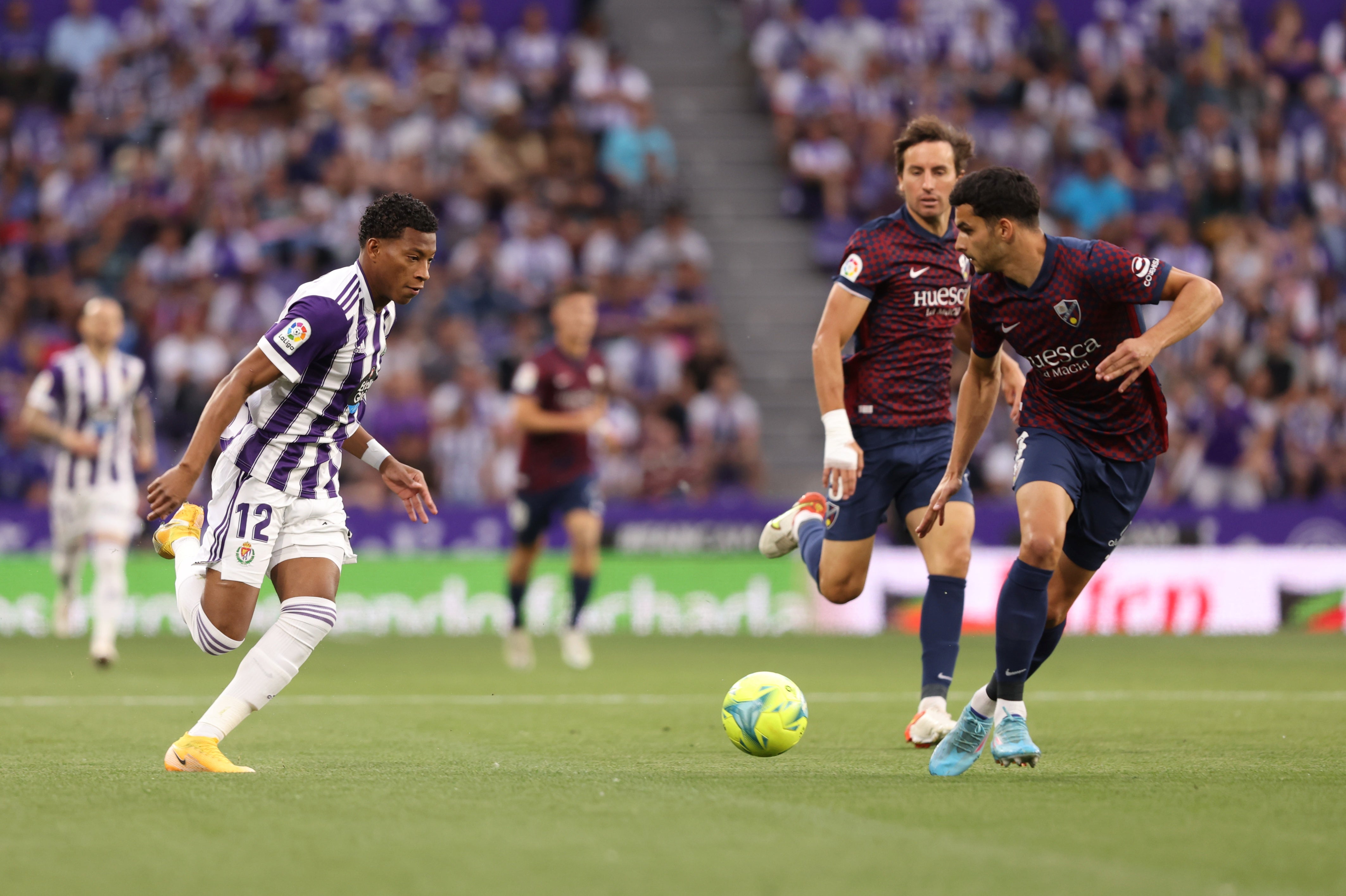 Real Valladolid 3-0 Huesca. 