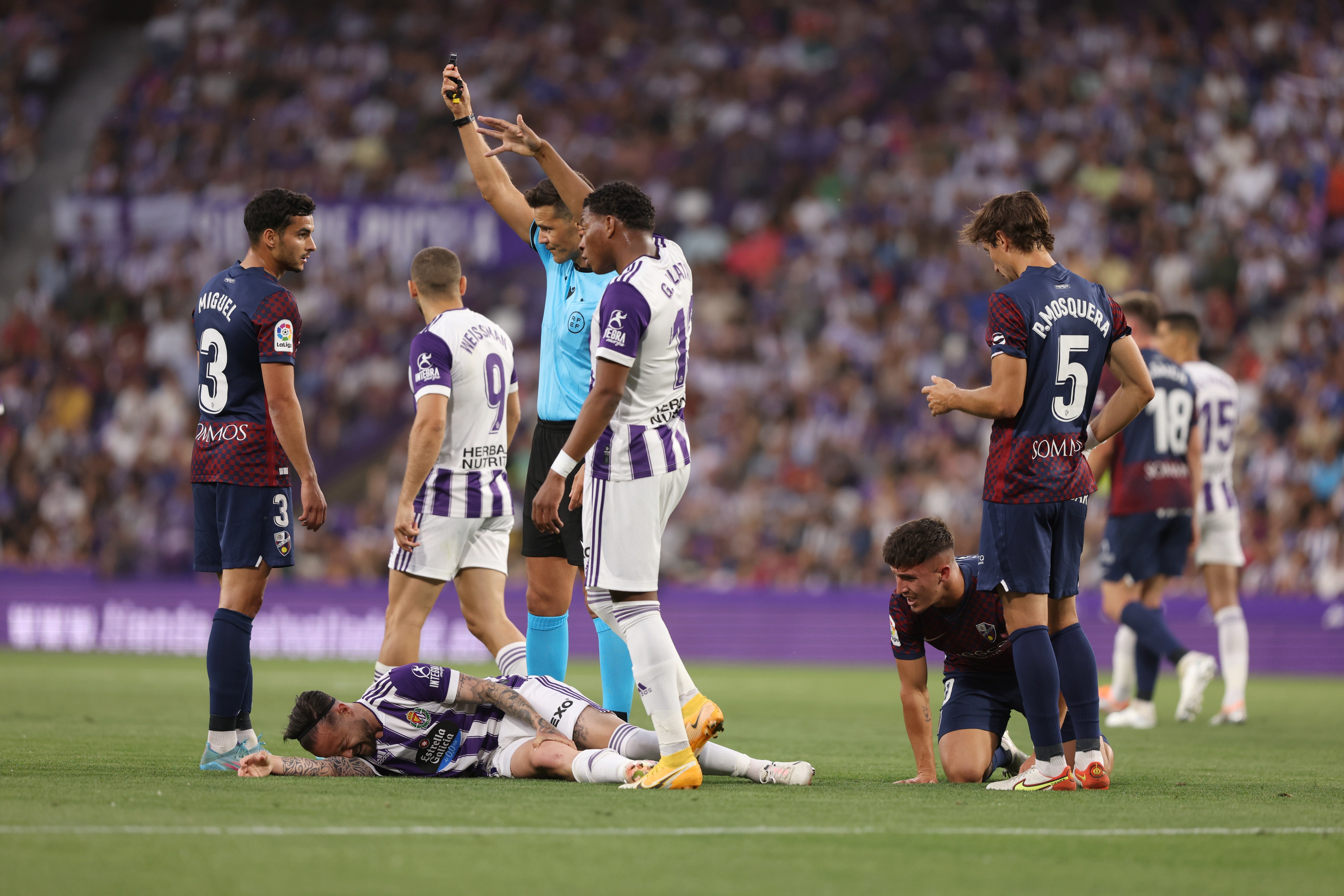 Real Valladolid 3-0 Huesca. 