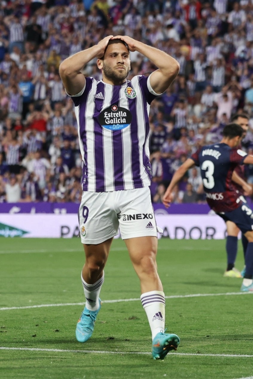 Real Valladolid 3-0 Huesca. 