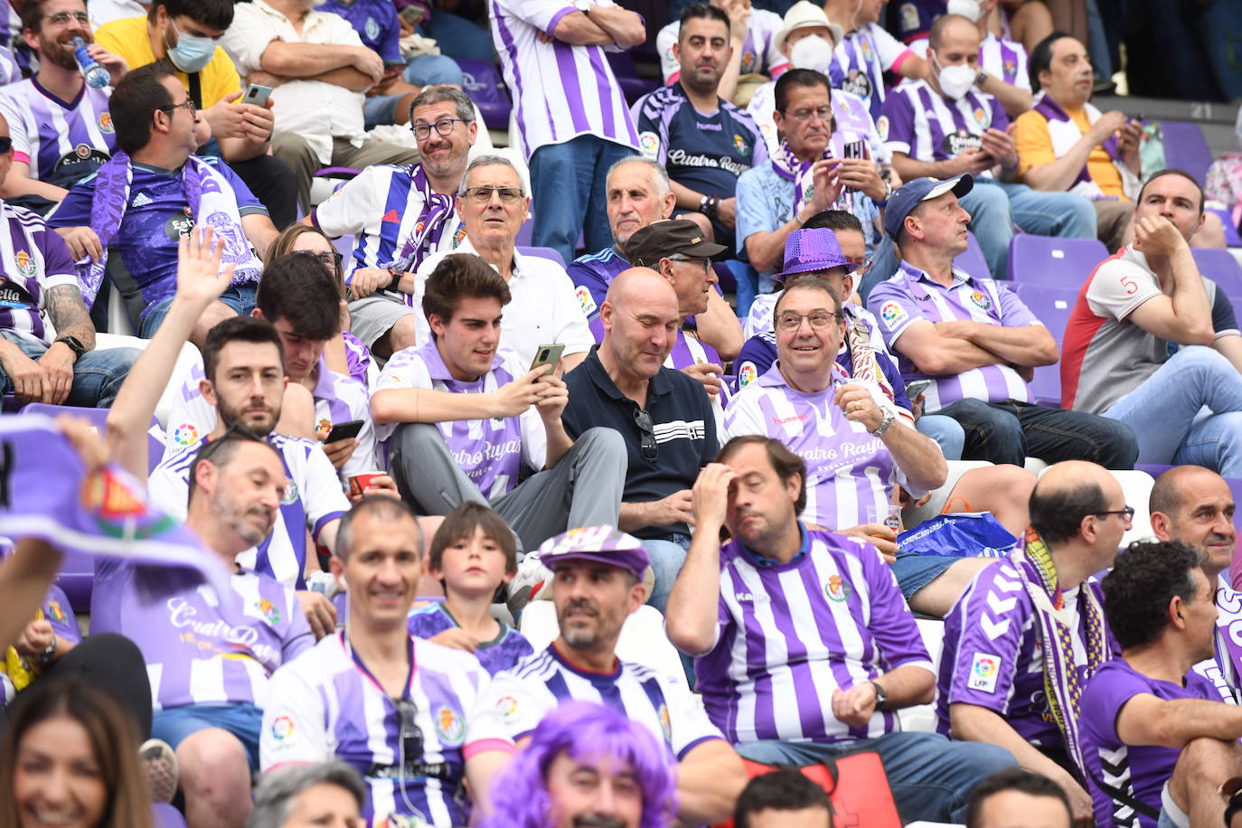 Fotos: Real Valladolid-Huesca. Búscate en la grada (1/8)