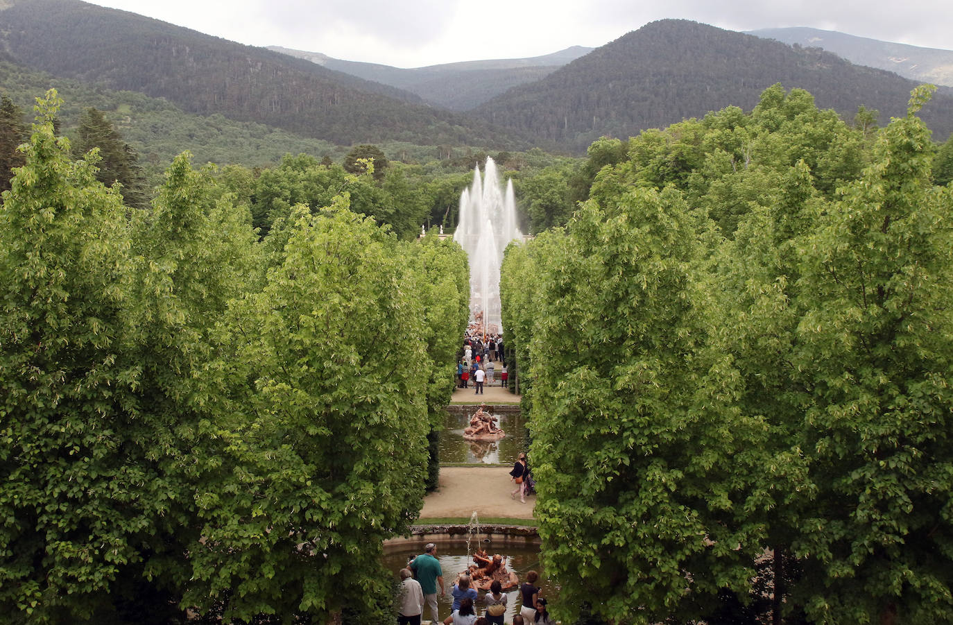 Encendido de las fuentes en el Palacio de la Granja 