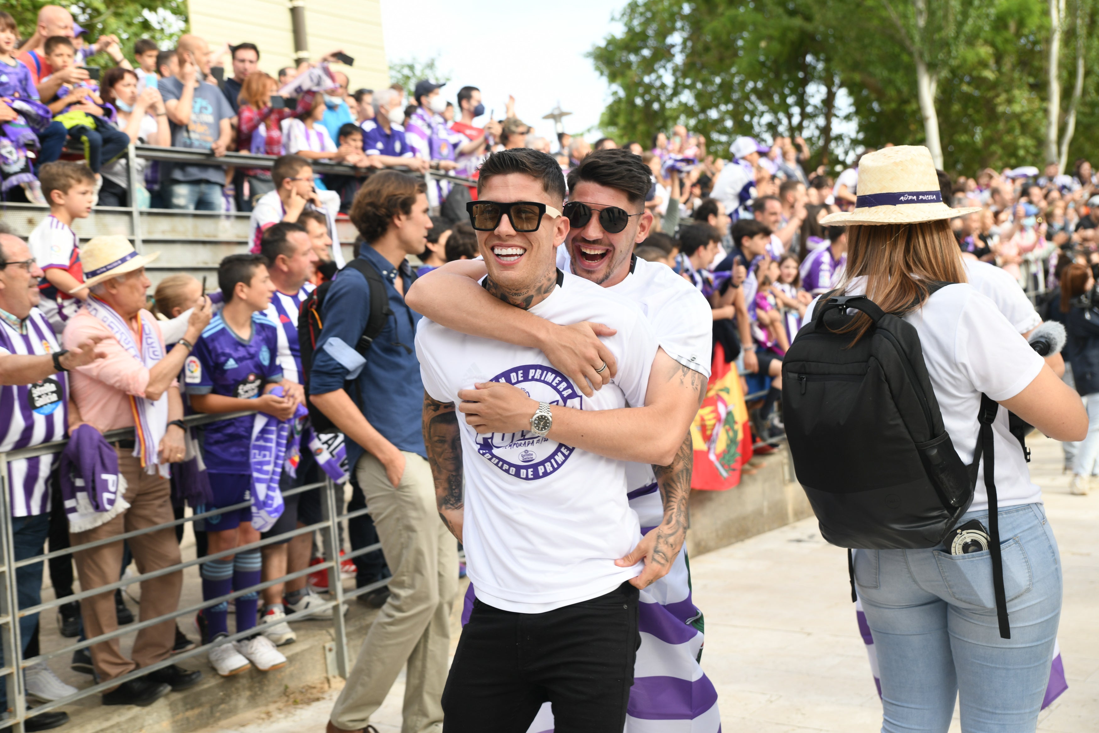 Fiesta del ascenso en La Leyenda del Pisuerga. 