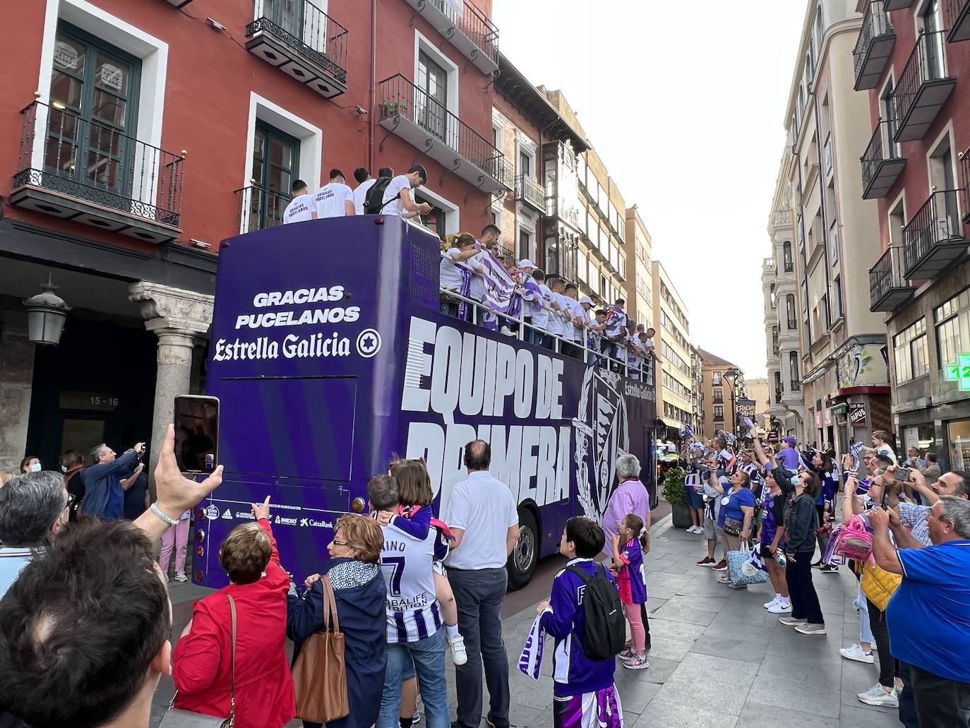 Valladolid disfruta con el ascenso del Pucela. 