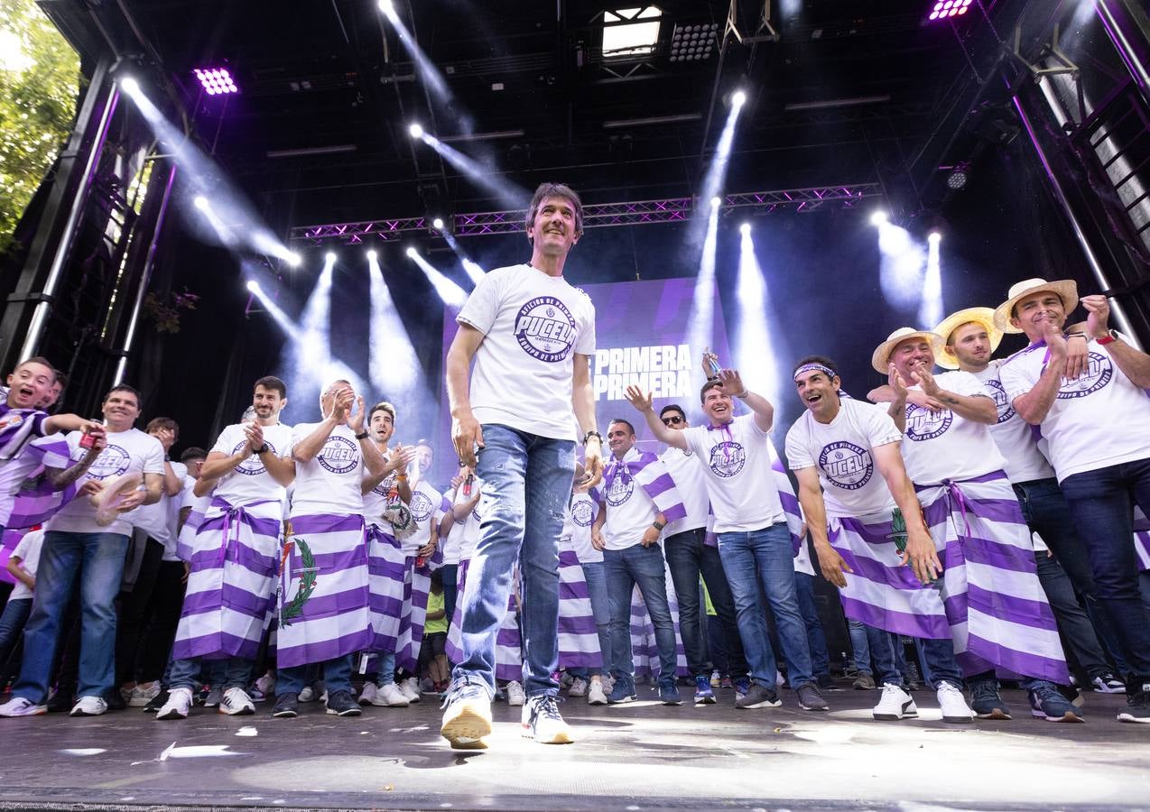 Fotos: El Real Valladolid celebra con su afición el ascenso a Primera Divisón