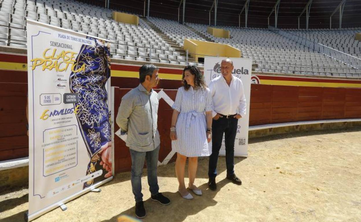 Presentación del cartel taurino de la Feria Chica.