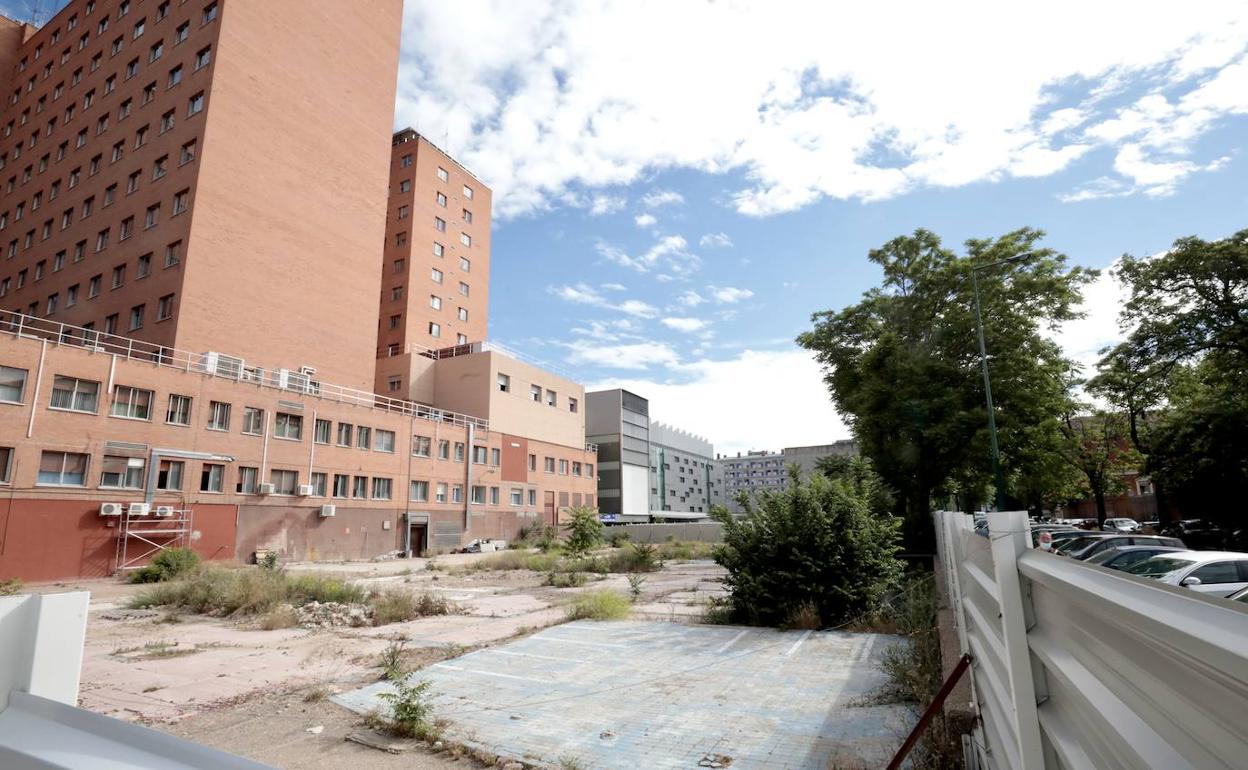 Zona del Hospital Clínico colindante a la calle Sanz y Forés. 