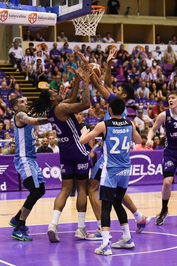 Fotos: Victoria del Real Valladolid Baloncesto ante el Estudiantes (67-54)