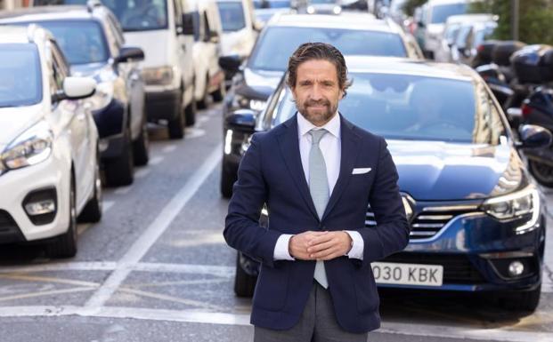 Gerardo Pérez, presidente de Faconauto, en la calle Dos de Mayo.