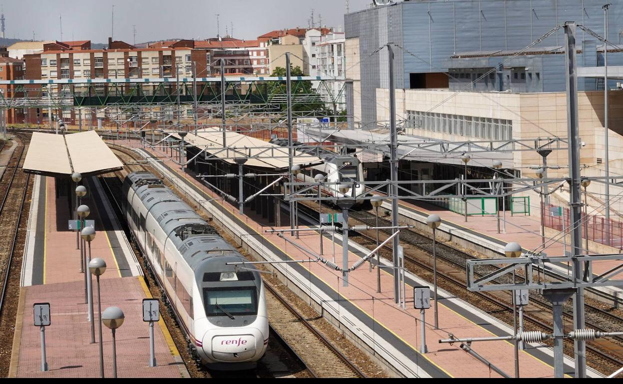 Los trenes entre Salamanca-Valladolid y Palencia recuperan el cien por cien de frecuencias previas a la pandemia