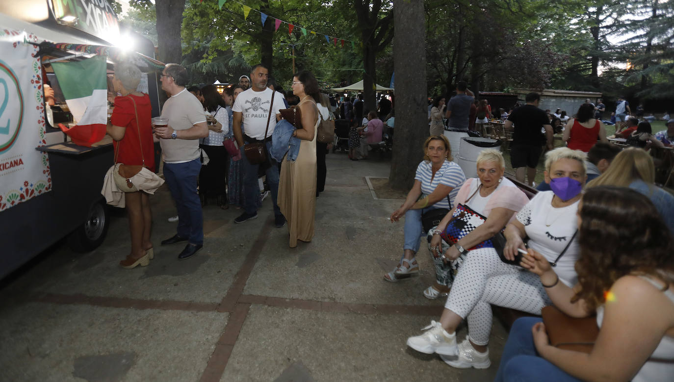 Fotos: Feria &#039;food-truck&#039; en la Huerta de Guadián de Palencia