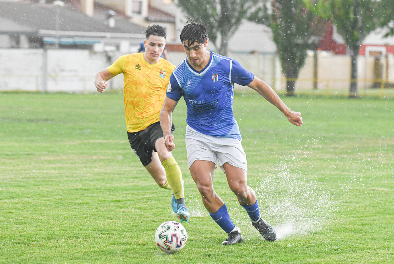 Fotos: Mojados 1-3 Unami