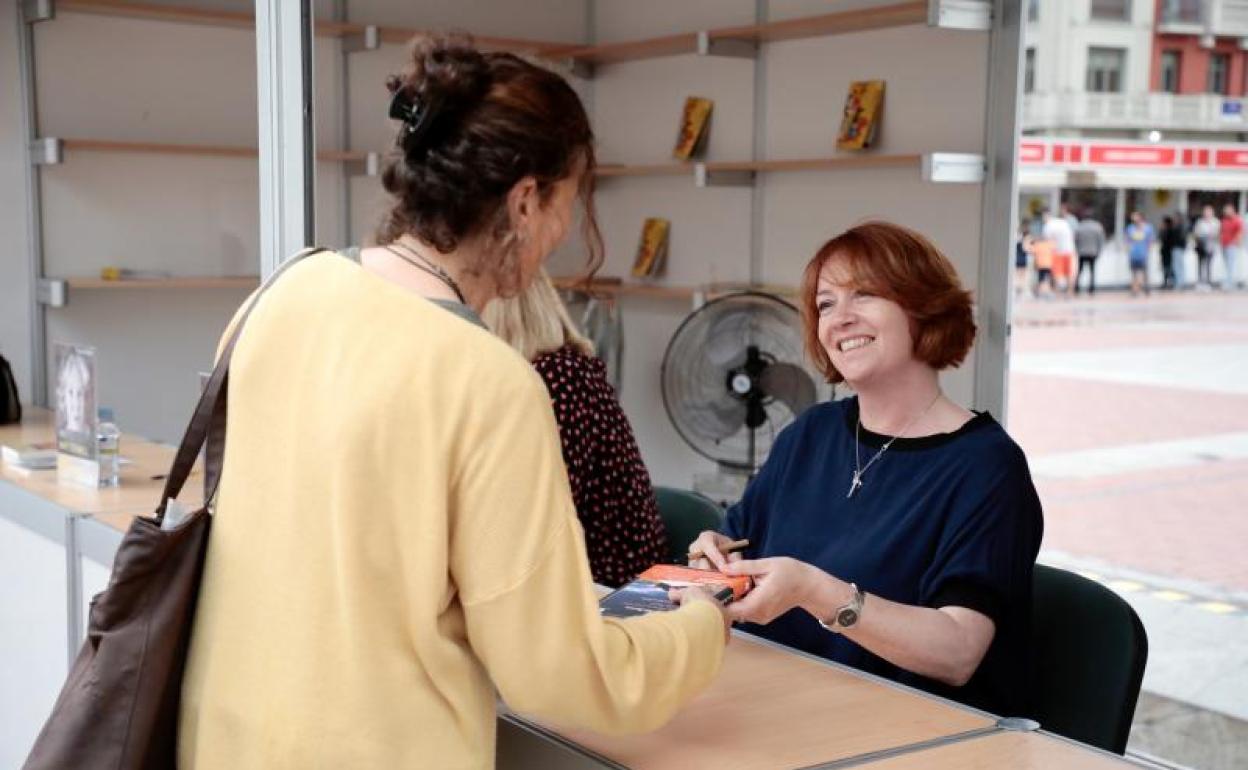 Eimear McBride, con los lectores. 