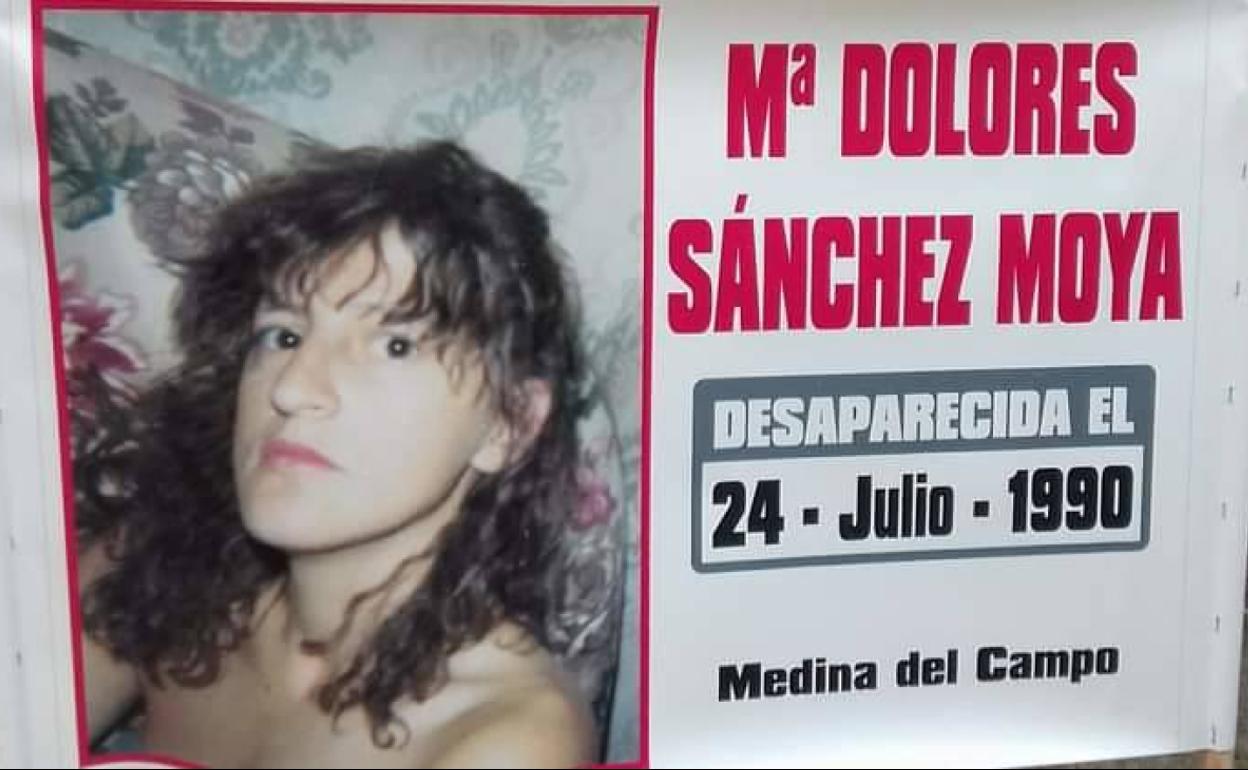 Cartel con la imagen de María Dolores Sánchez, desaparecida en Medina en 1990. 