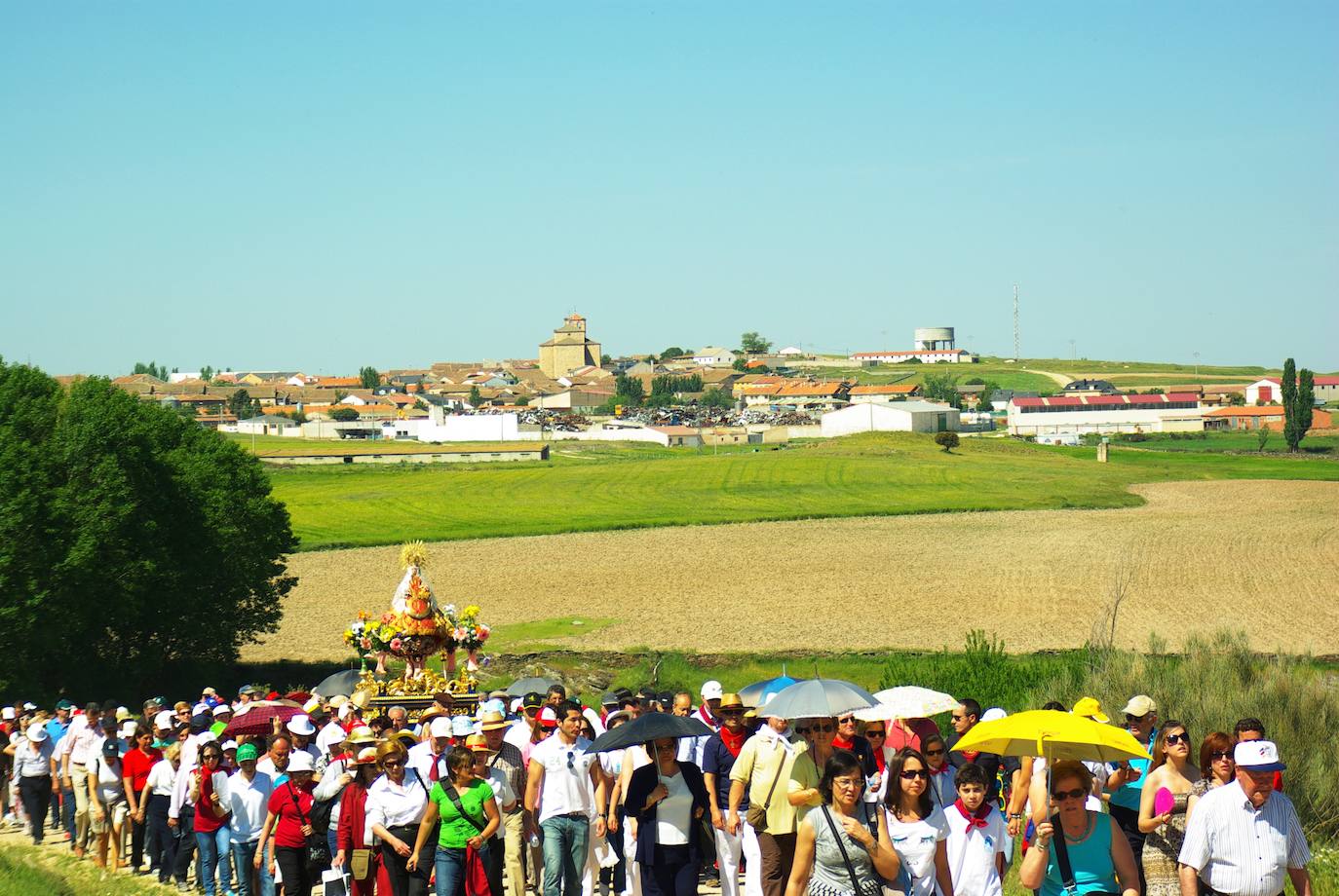 Subida de la Virgen del Castillo.