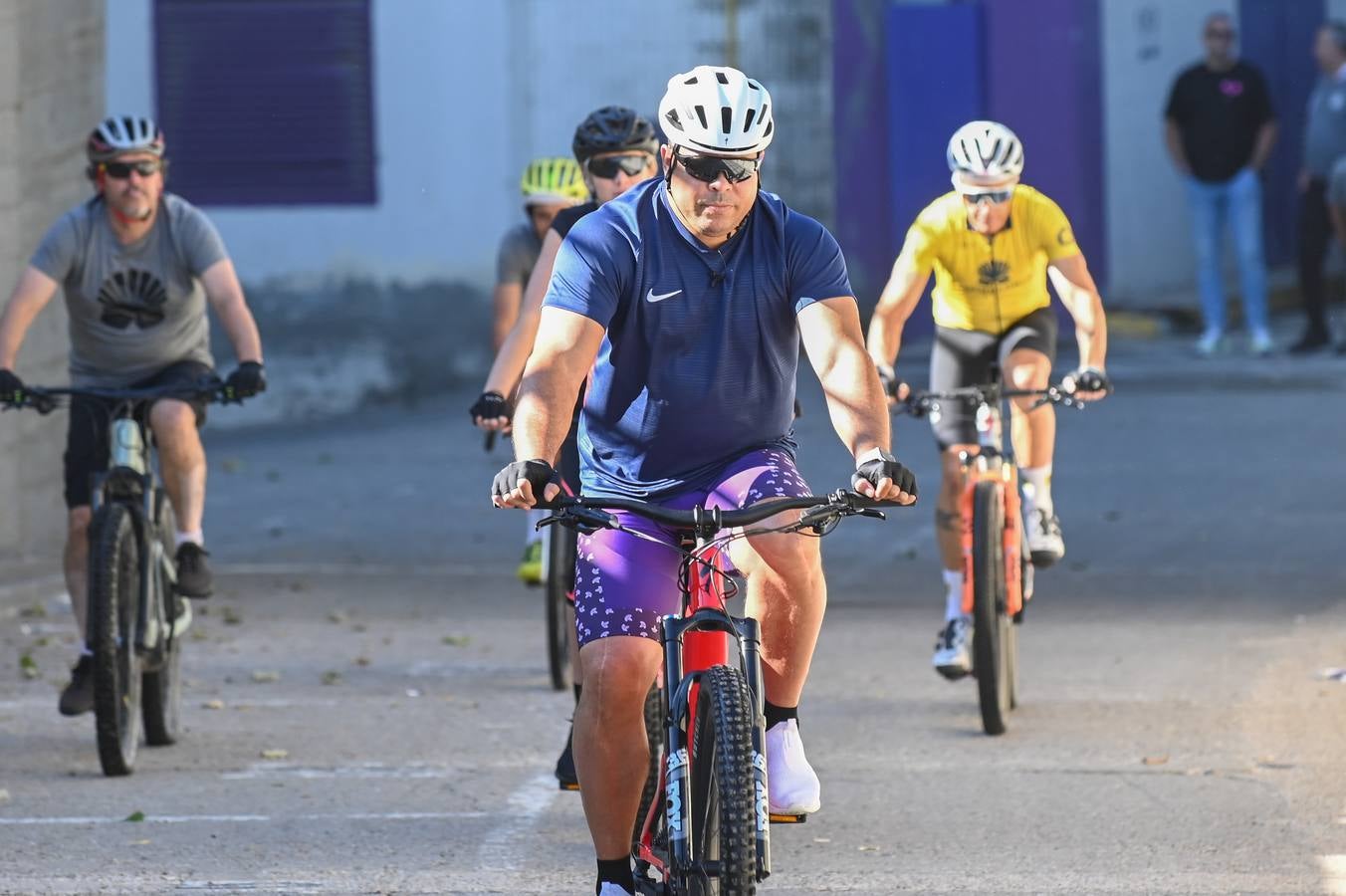 Fotos: Ronaldo inicia el Camino de Santiago como promesa por el ascenso del Real Valladolid