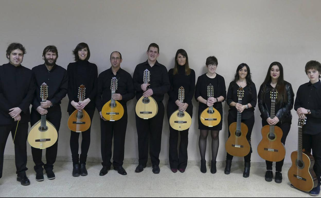 Rondalla Tres Olmas de Fuensaúco. 