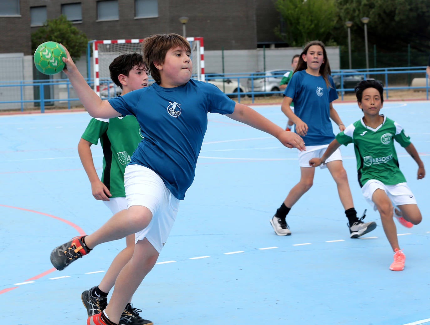 Fotos: Octava jornada de la competición de balonmano de Juegos Escolares