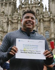 Imagen secundaria 2 - Ronaldo, tras realizar el Camino de Santiago en bici. 