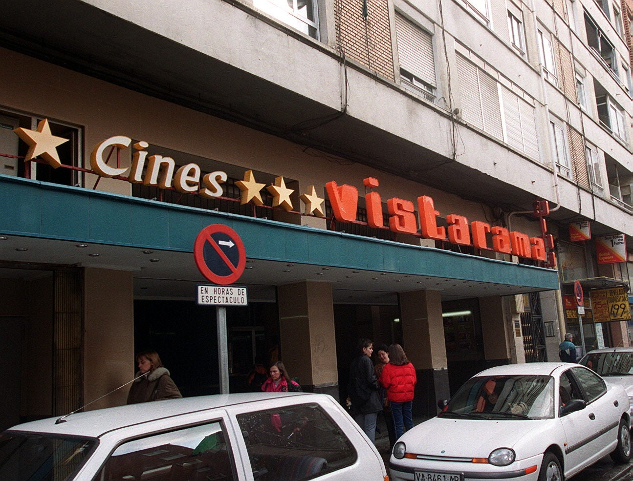 En 1973 la inauguración del cine en la Rondilla dotó a Valladolid de la pantalla más grande de la ciudad y con esta apertura la edad de oro del cine de barrio llegó en la ciudad a su punto más álgido.