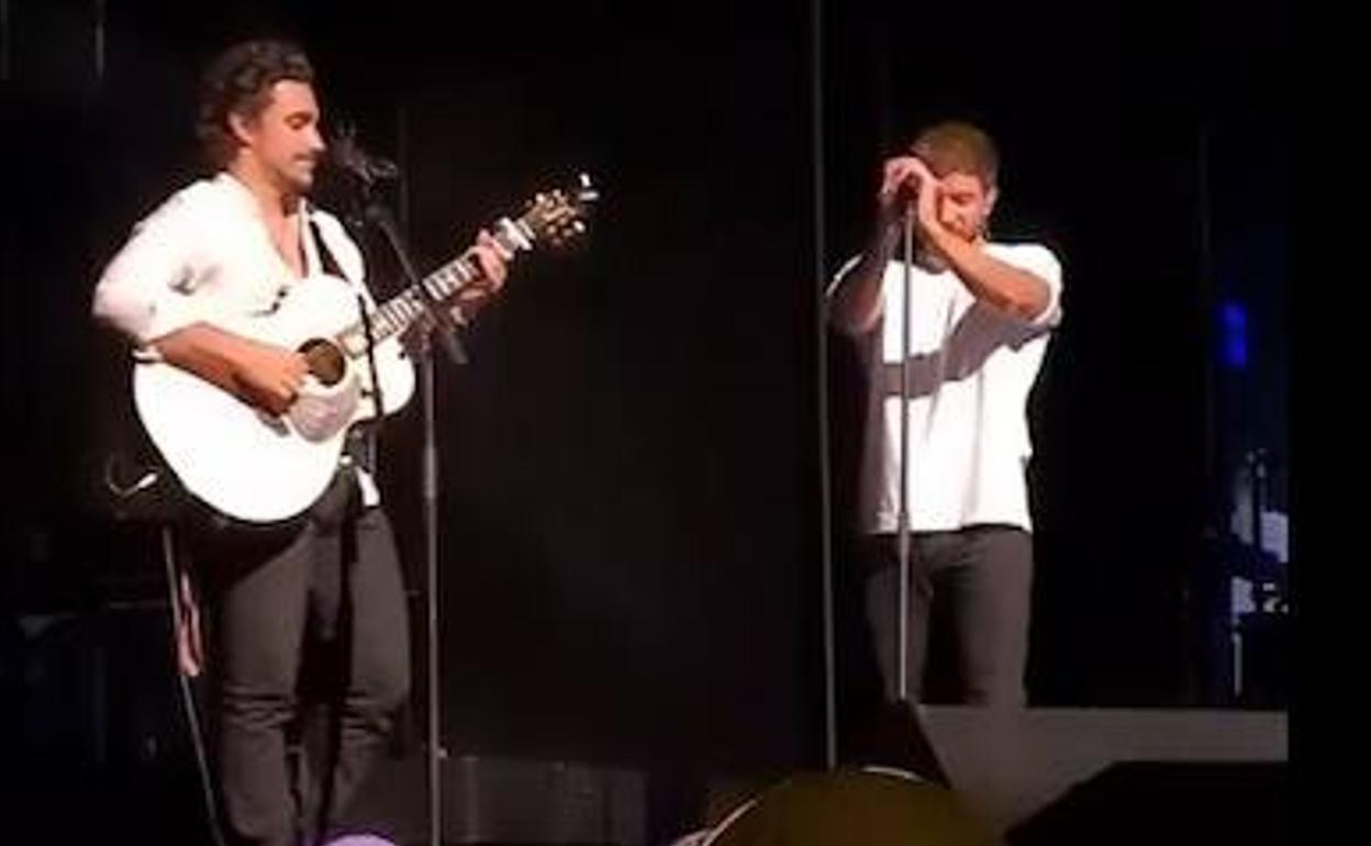 Gonzalo Hermida y Pablo Alborán, en Valladolid, en una imagen de Instagram del tour del cantante malagueño. 