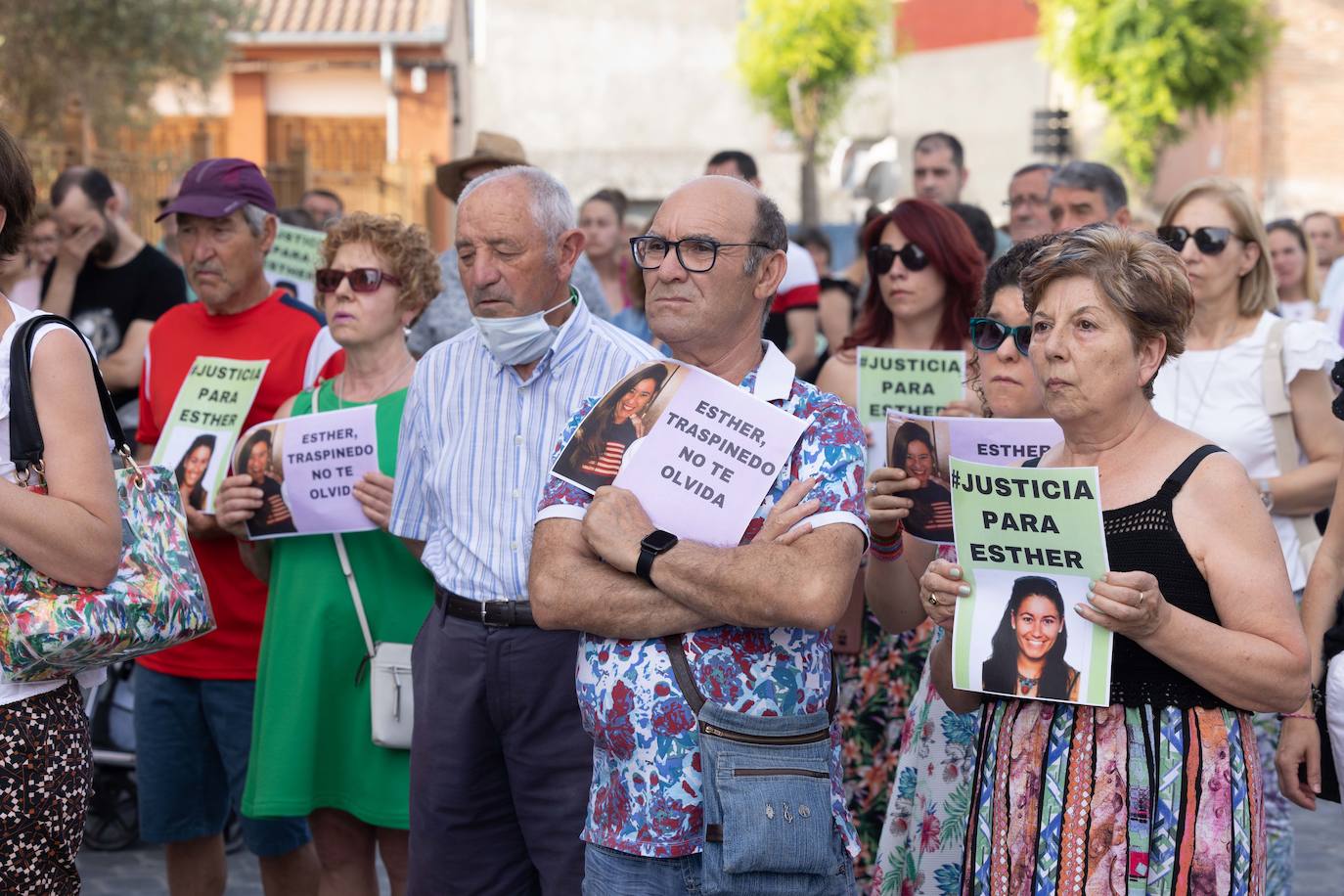 Fotos: Concentración en Traspinedo en recuerdo de Esther López