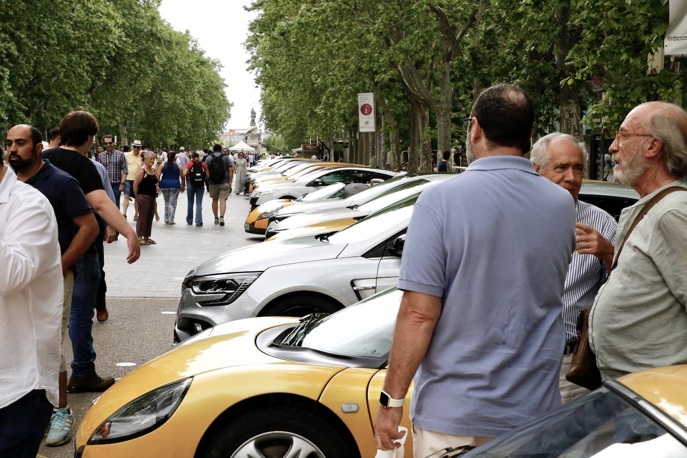 Fotos: Valladolid acoge una muestra de coches de Renault