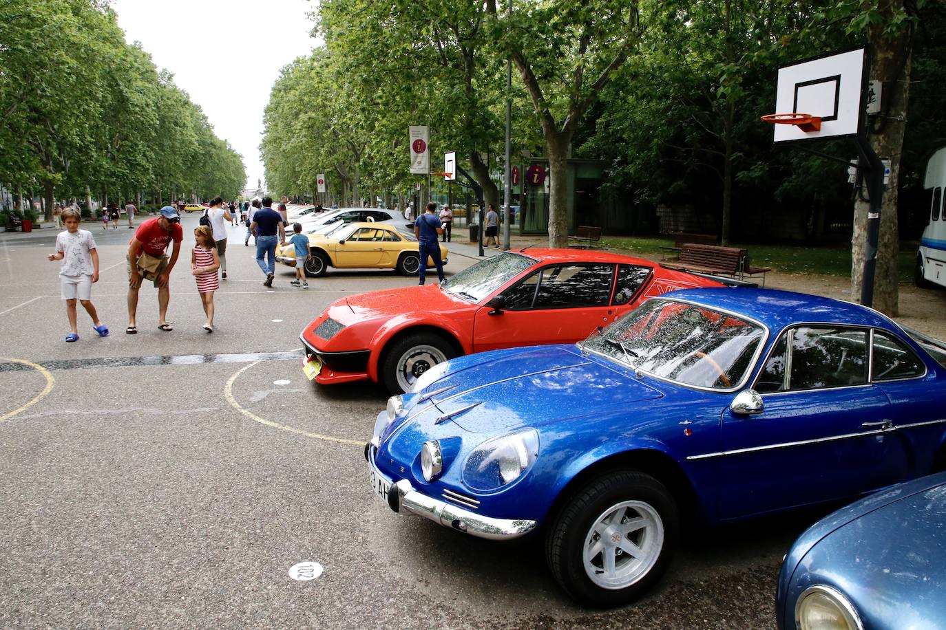 Fotos: Valladolid acoge una muestra de coches de Renault