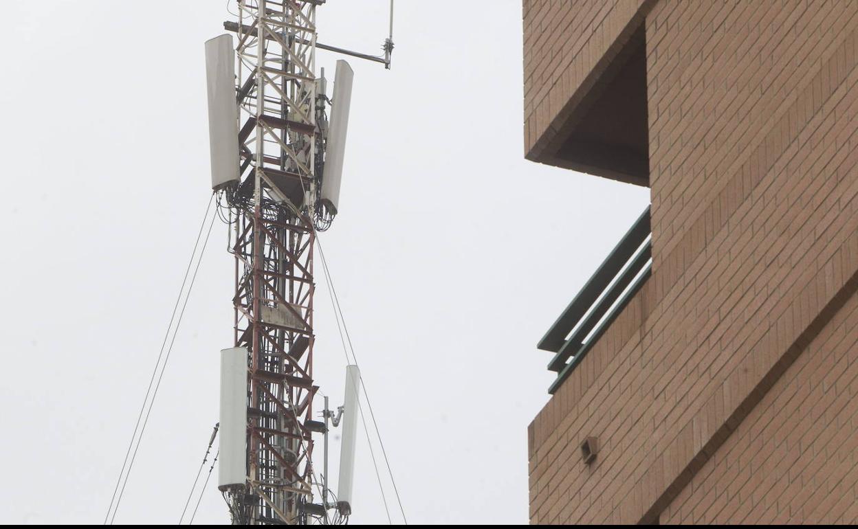 Torre de telecomunicaciones.