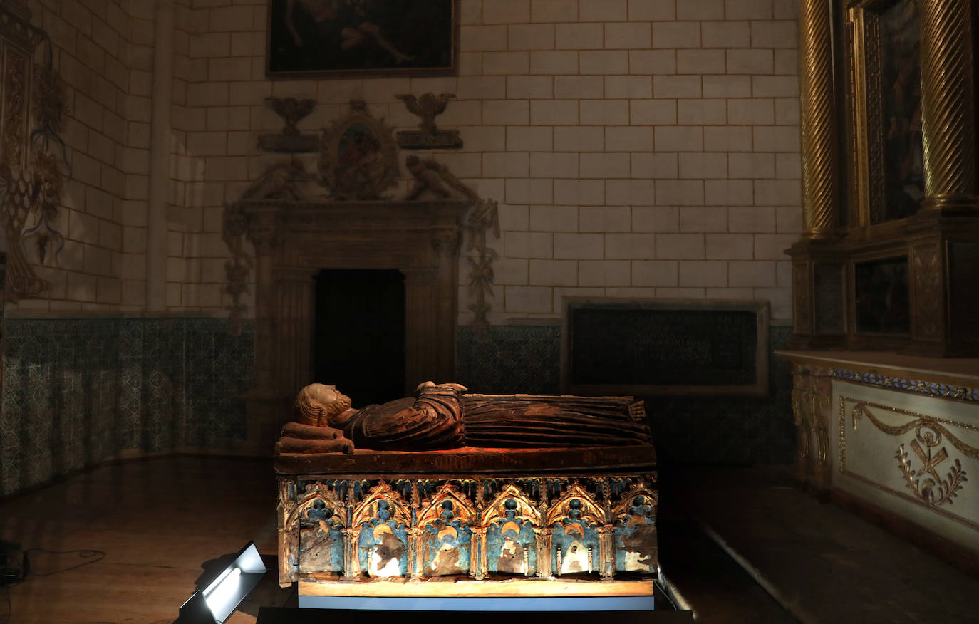 La muestra de arte religioso permanecerá abierta hasta el 11 de diciembre por el séptimo centenario de la Catedral. 