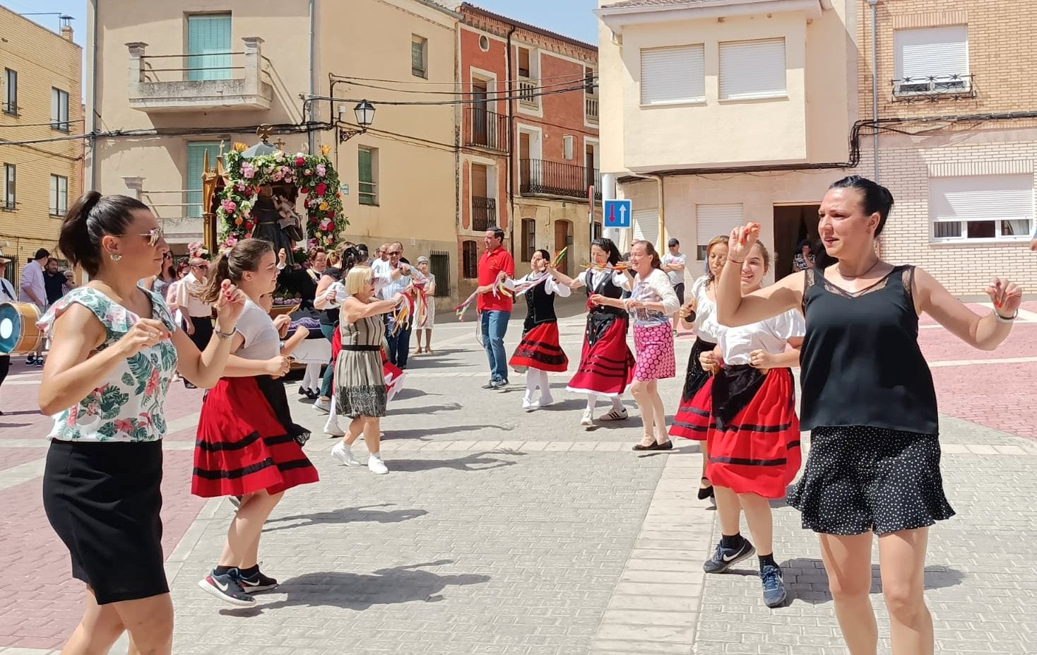 La localidad cerrateña disfruta de unas animadas Fiestas Patronales