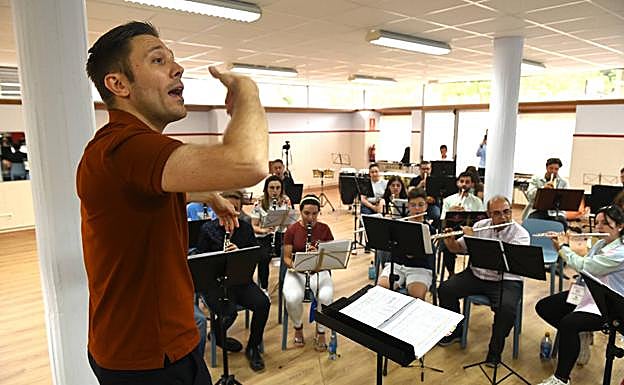 El maestro vallisoletano Roberto González-Monjas.