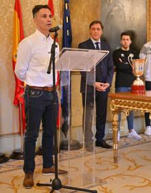 Imagen secundaria 2 - Unionistas FS celebra en el Ayuntamiento de Salamanca su ascenso a Segunda B