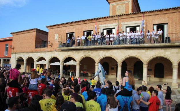 Imagen de archico de las fiestas de San Juan en Medina de Rioseco. 