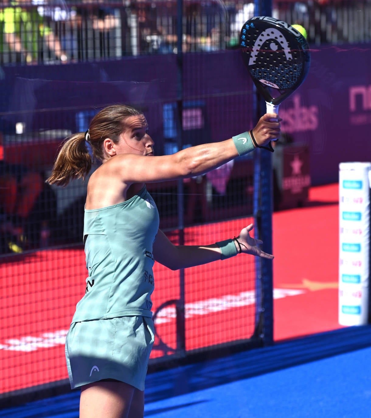 Partido entre Marta Marrero y Lucía Sainz contra Ariana Sánchez y Paula José María.